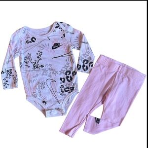 Nike Logo Pink and White Baby Girls Long Sleeve Onesie & Leggings Set Size 12M